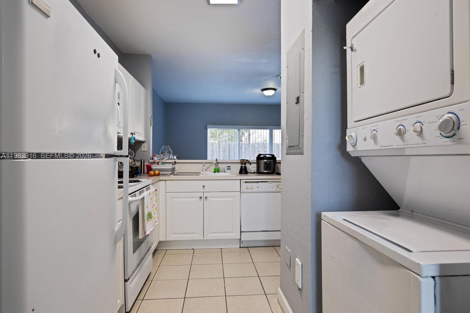 3335 NE 13th Cir Dr # 27 #105-27 photo 7