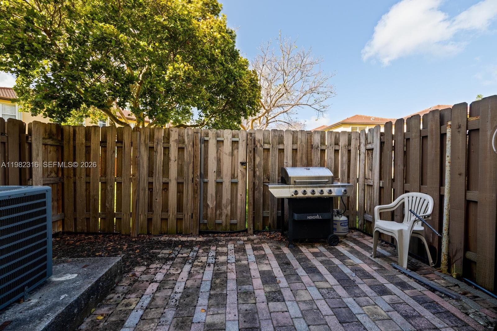 3335 NE 13th Cir Dr # 27 #105-27 photo 11