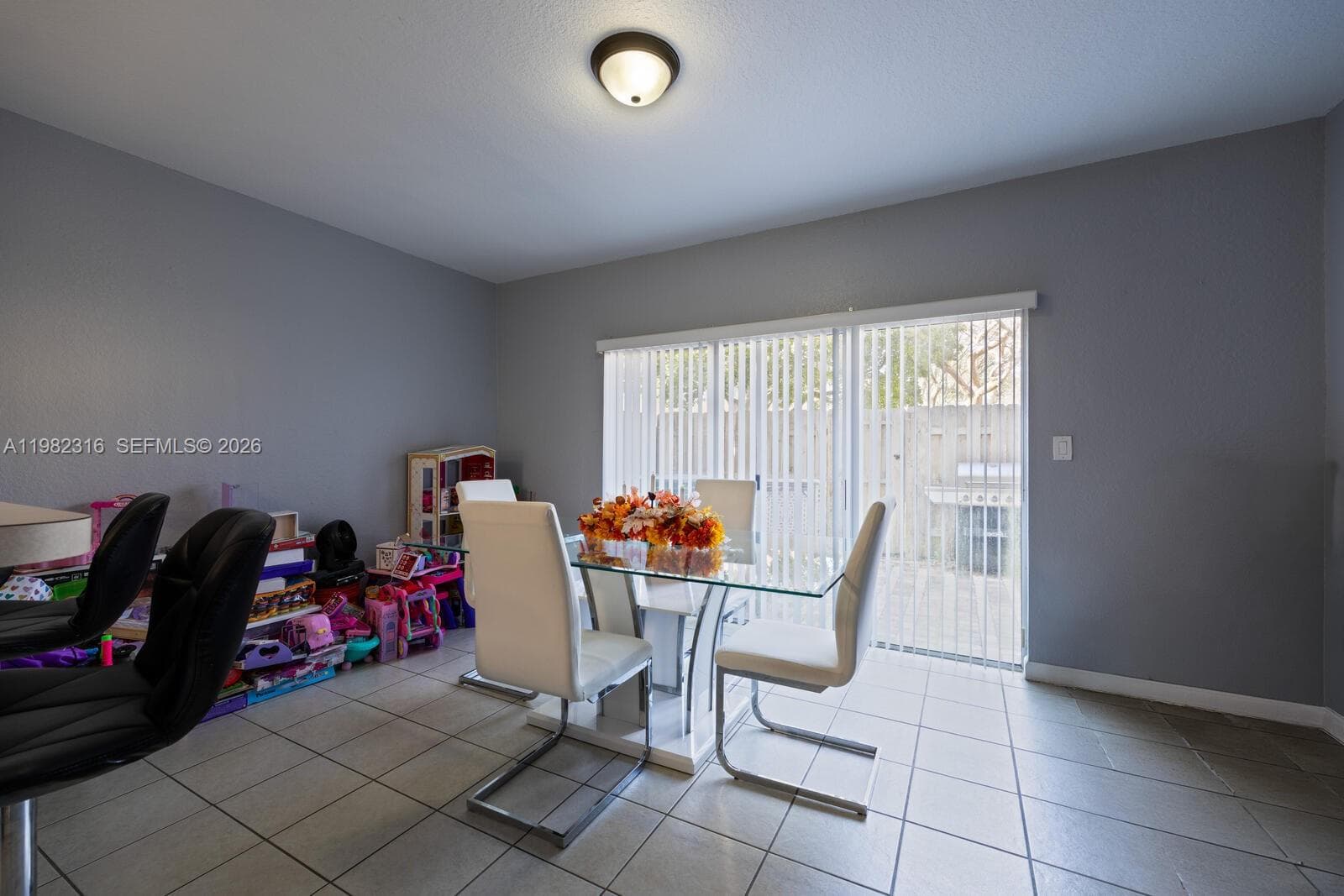 3335 NE 13th Cir Dr # 27 #105-27 photo 8