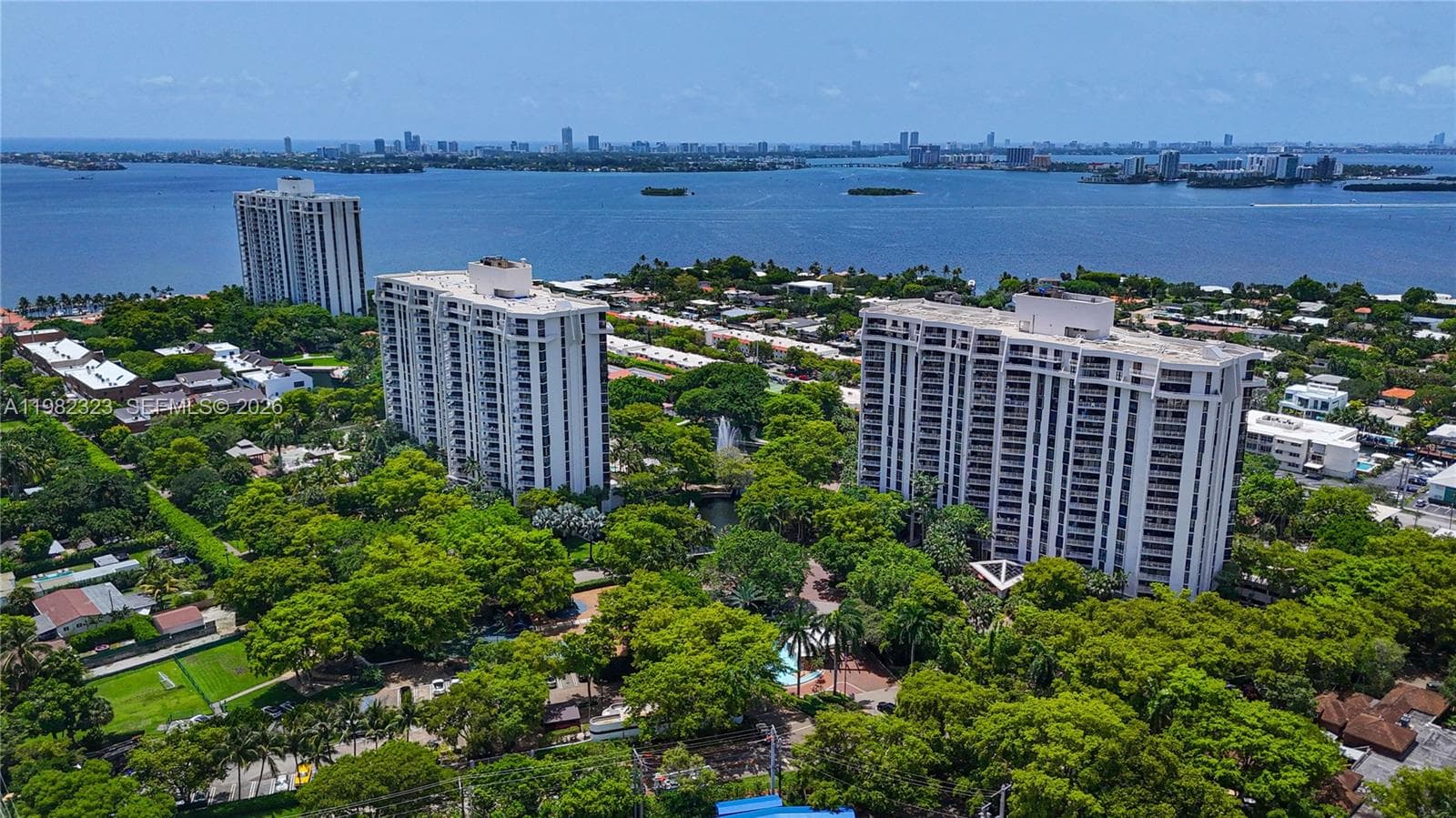 TOWERS OF QUAYSIDE CONDO · #PH11 in Miami - Photo 52