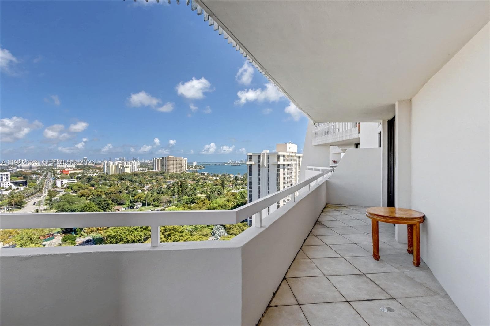 TOWERS OF QUAYSIDE CONDO · #PH11 in Miami - Photo 17