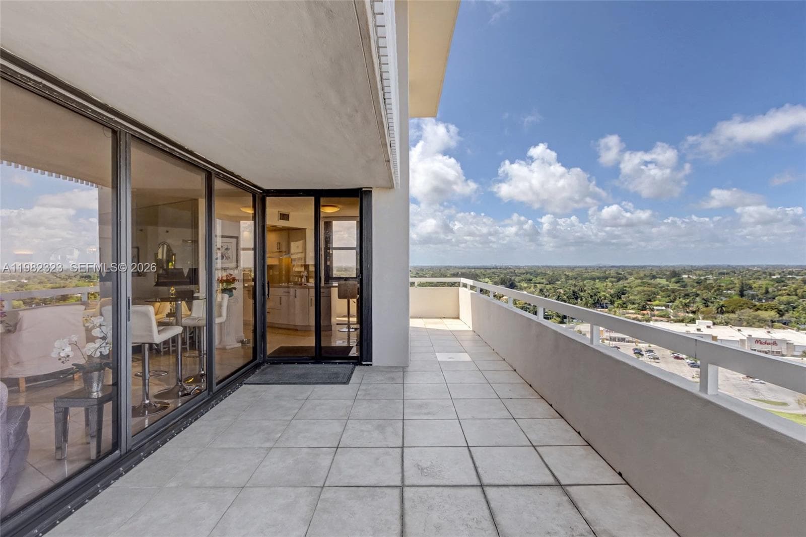 TOWERS OF QUAYSIDE CONDO · #PH11 in Miami - Photo 19