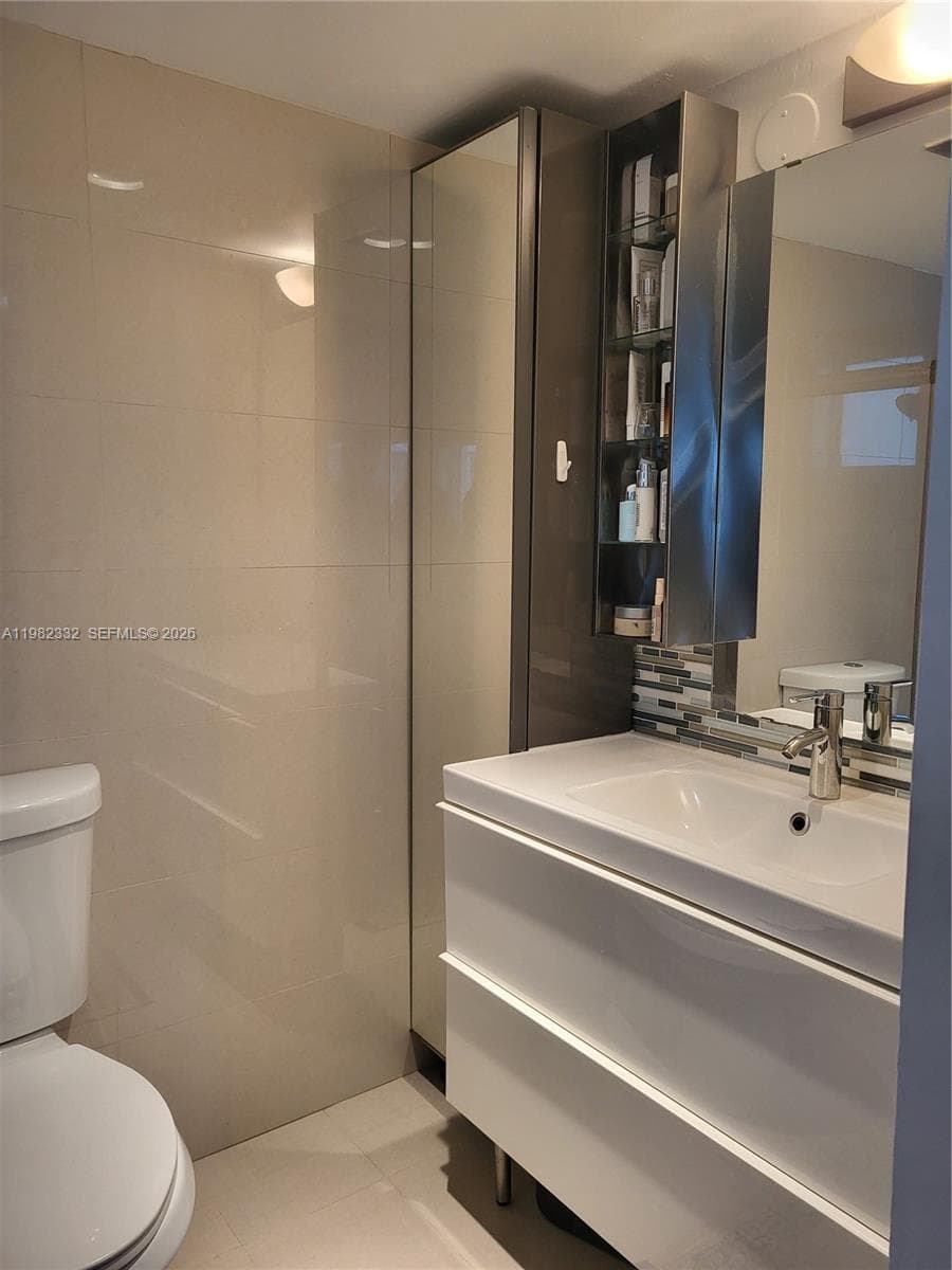 Chatillon Hall Condo · #502 in Bay Harbor Islands - Photo 14