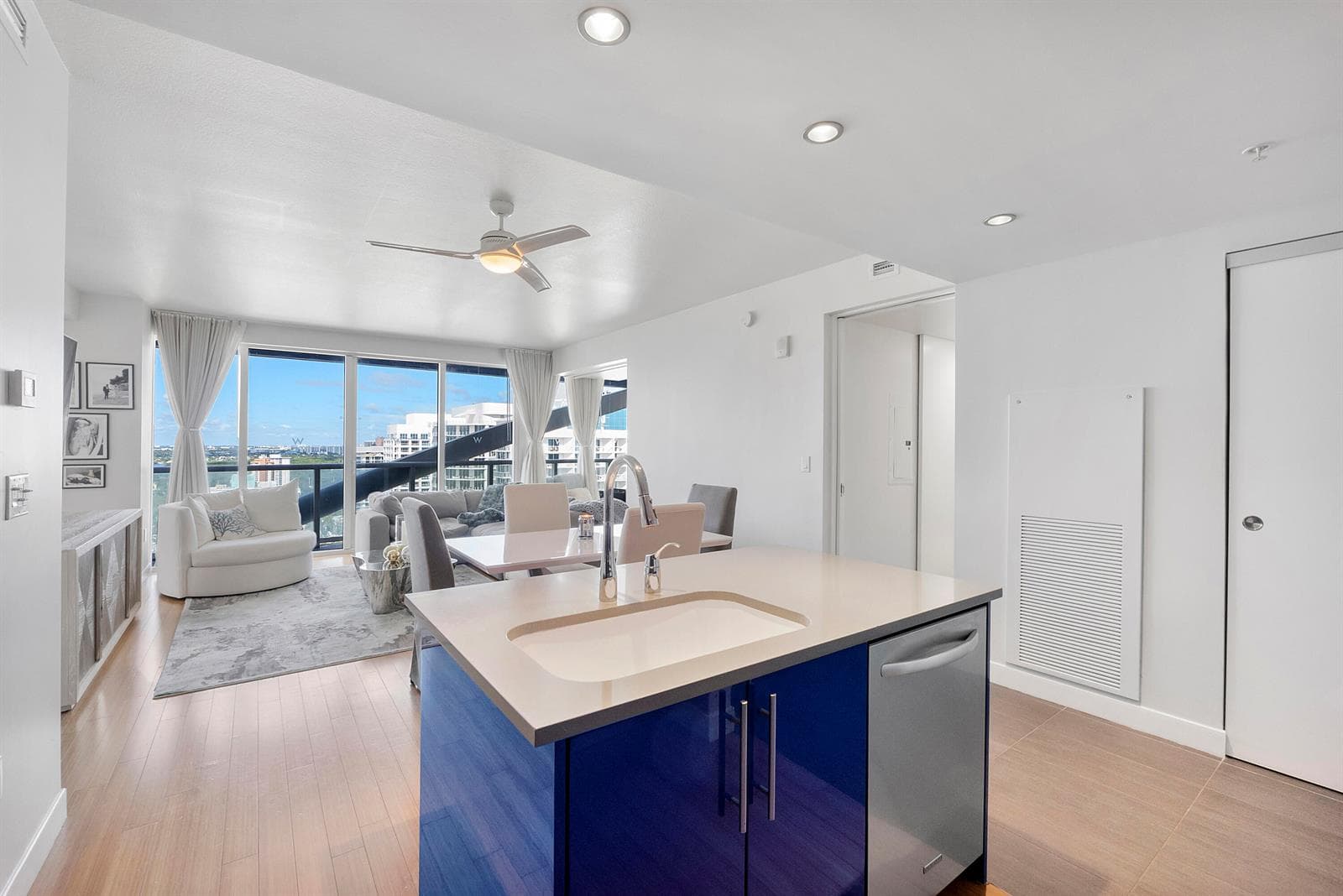 3101 Bayshore Dr u2406 updated_005