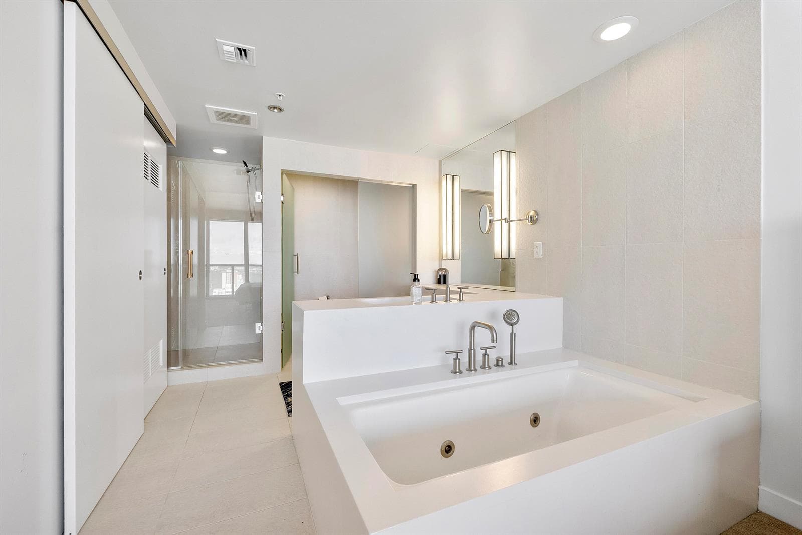 3101 Bayshore Dr u2406 updated_020