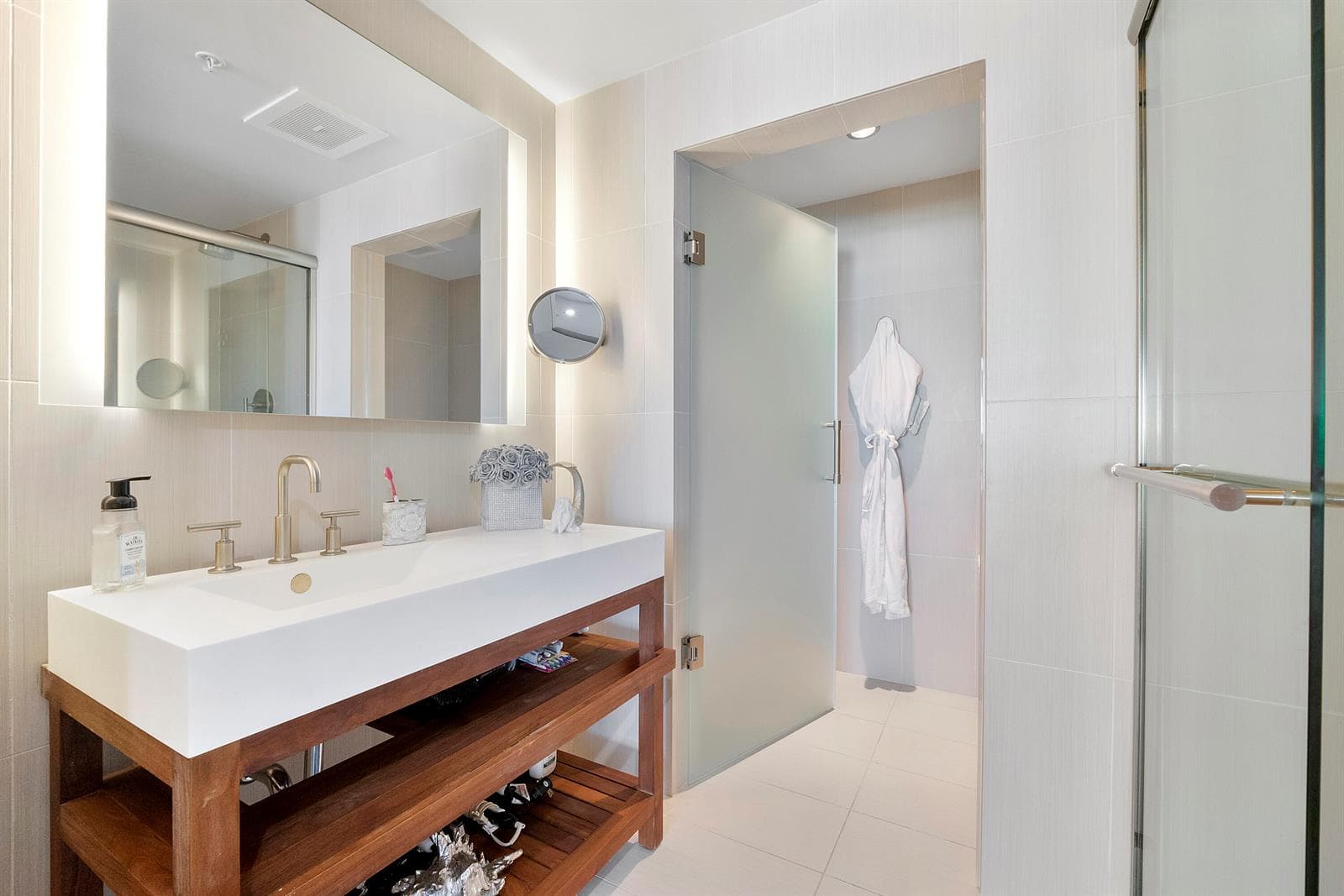 3101 Bayshore Dr u2406 updated_015