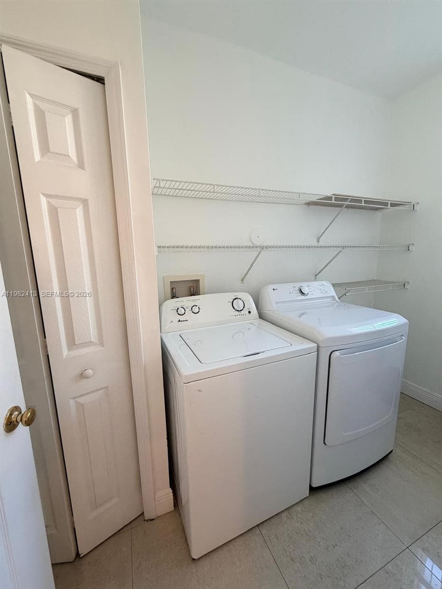 VILLAGE BY THE BAY · #6102 in Aventura - Photo 10