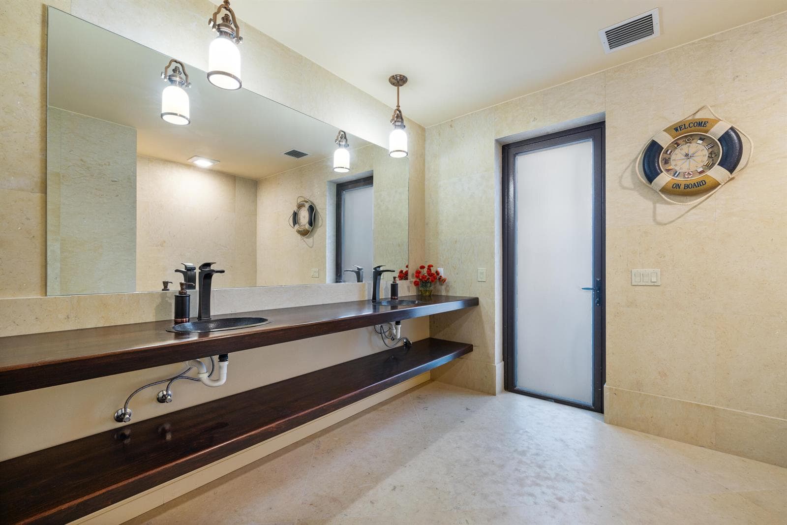 Cabana bath