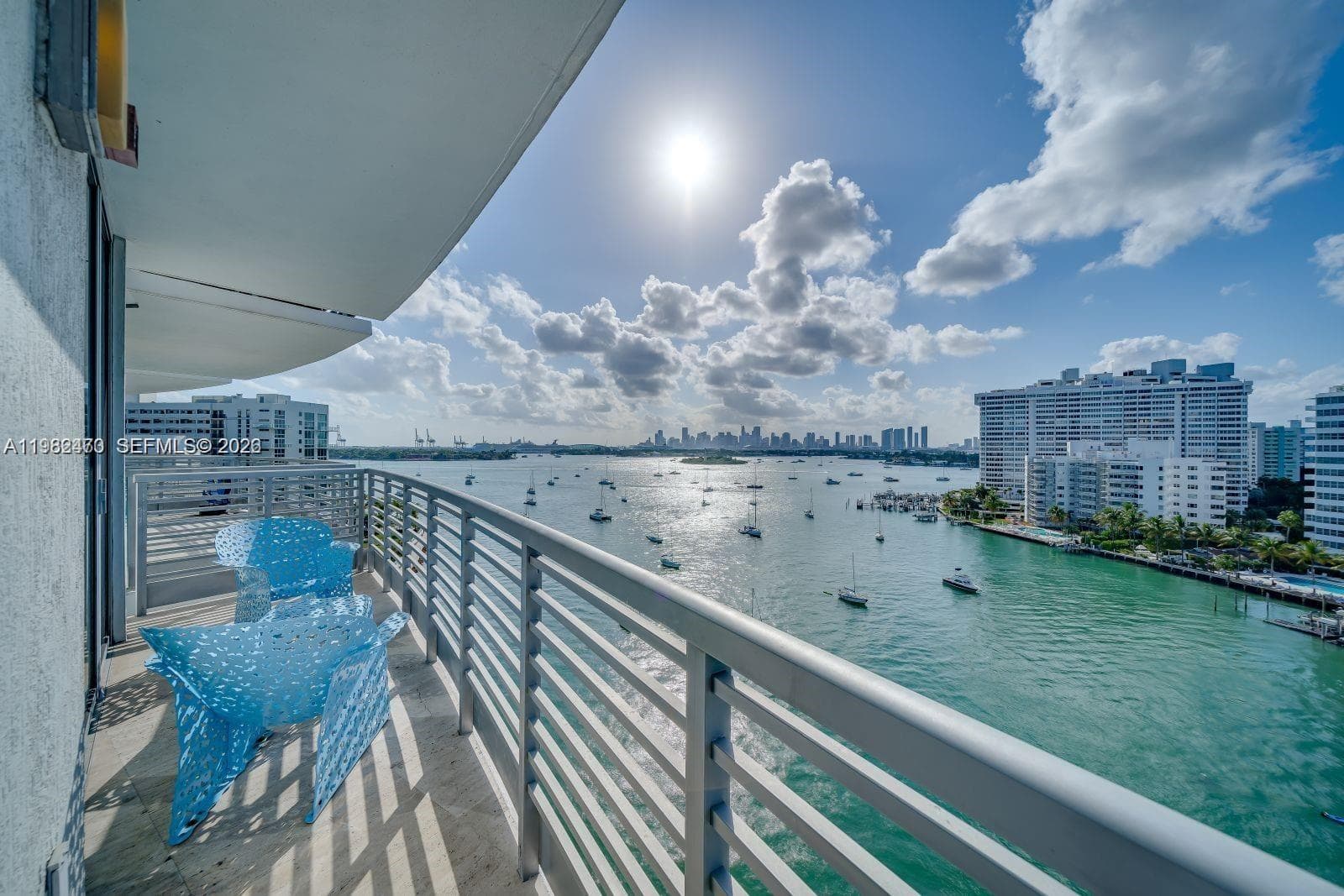 CAPRI SOUTH BEACH · #1101 in Miami Beach - Photo 3