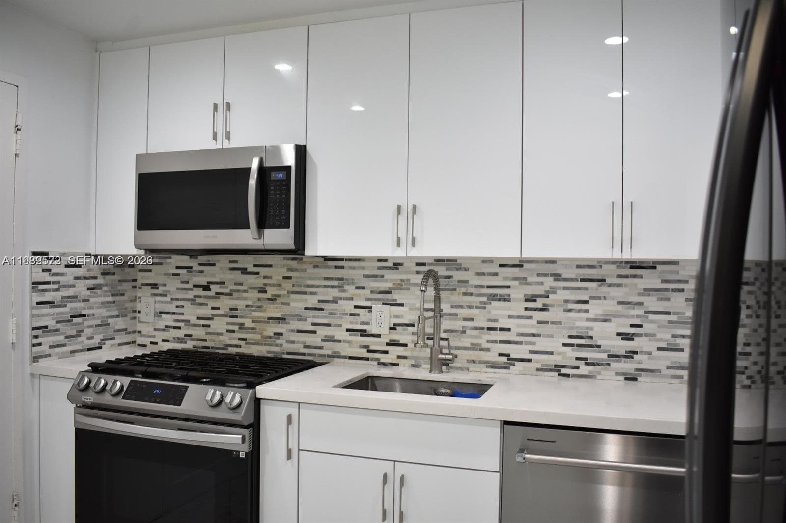 CREEK TOWERS & YACHT CLUB · #5A in Miami Beach - Photo 2