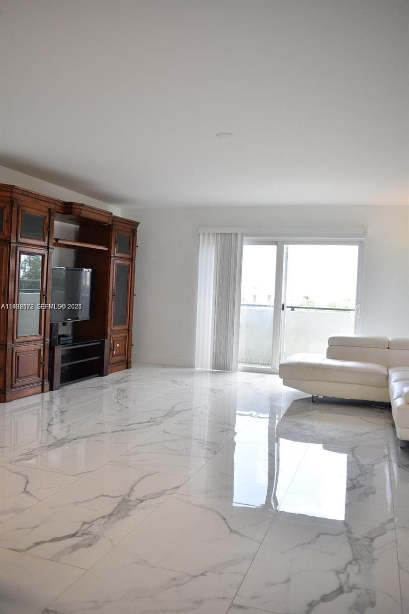 CREEK TOWERS & YACHT CLUB · #5A in Miami Beach - Photo 5