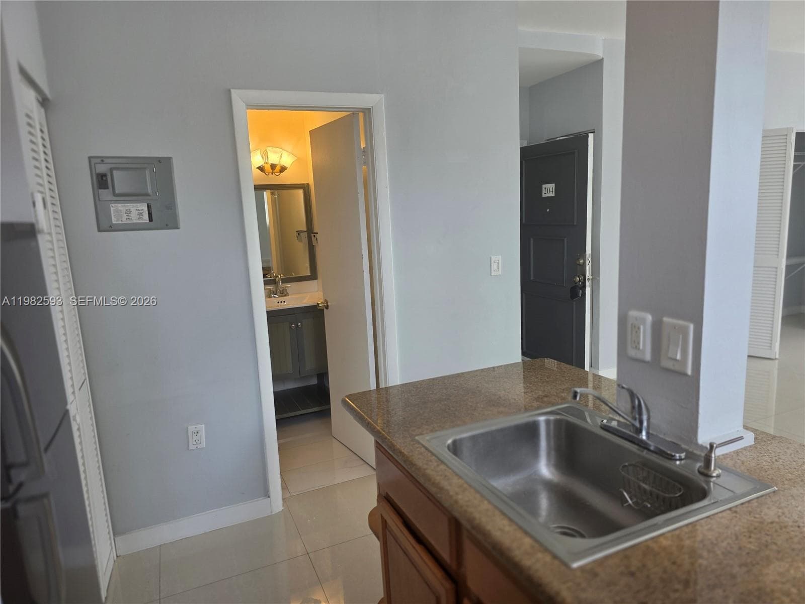 PENN PLAZA CONDO · #204 in Miami Beach - Photo 7
