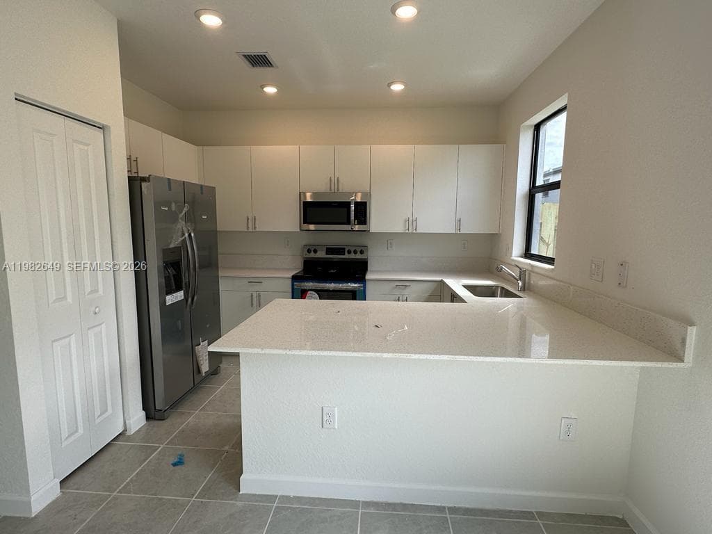 13262 SW 285th St photo 5