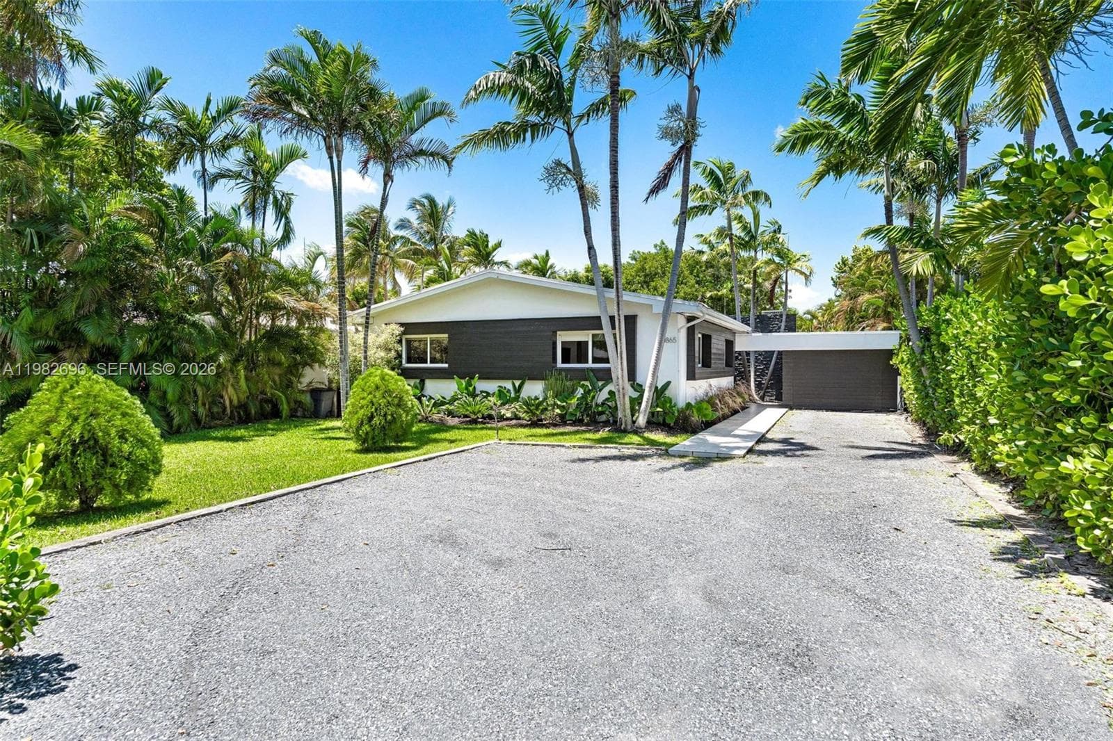 1865 Daytonia Rd photo 4