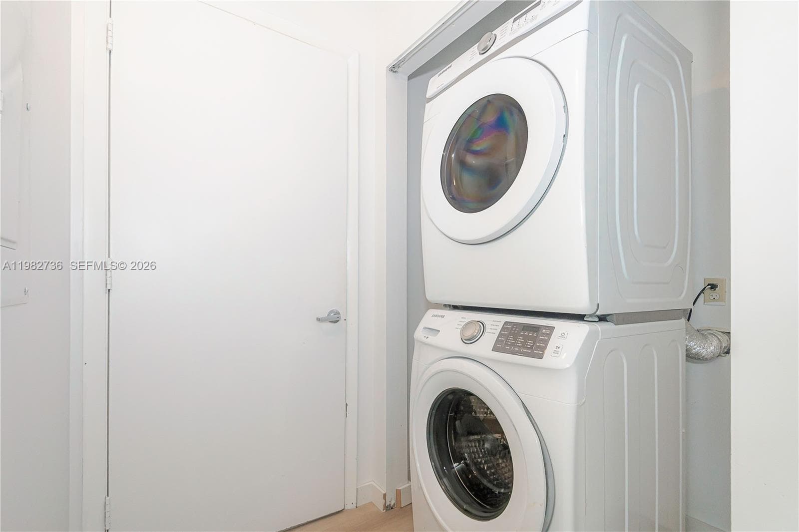 Large Capacity Washer/Dryer
