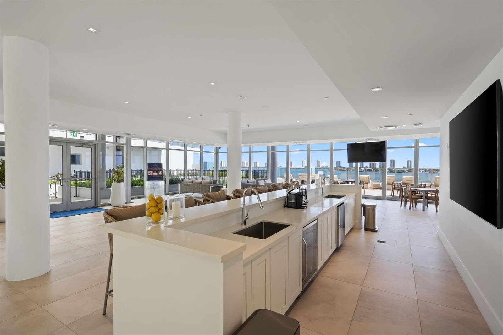 220 Lake Shore Drive - 59.jpg-FULL