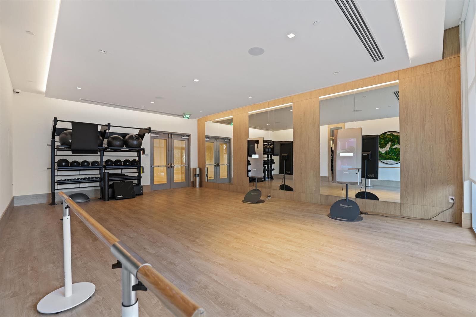 220 Lake Shore Drive - 73.jpg-FULL