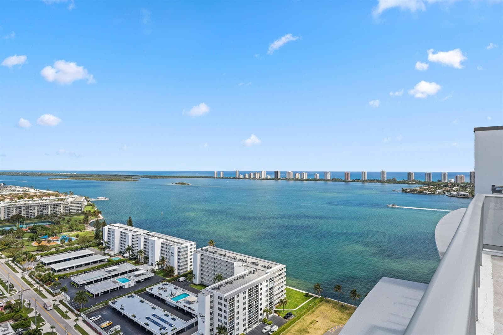 220 Lake Shore Drive - 53.jpg-FULL