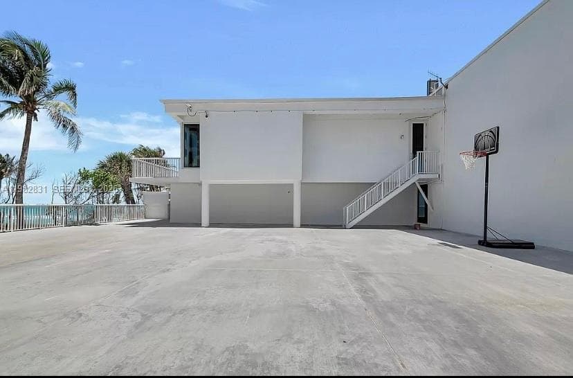 THE CARRIAGE HOUSE · #411 in Miami Beach - Photo 26