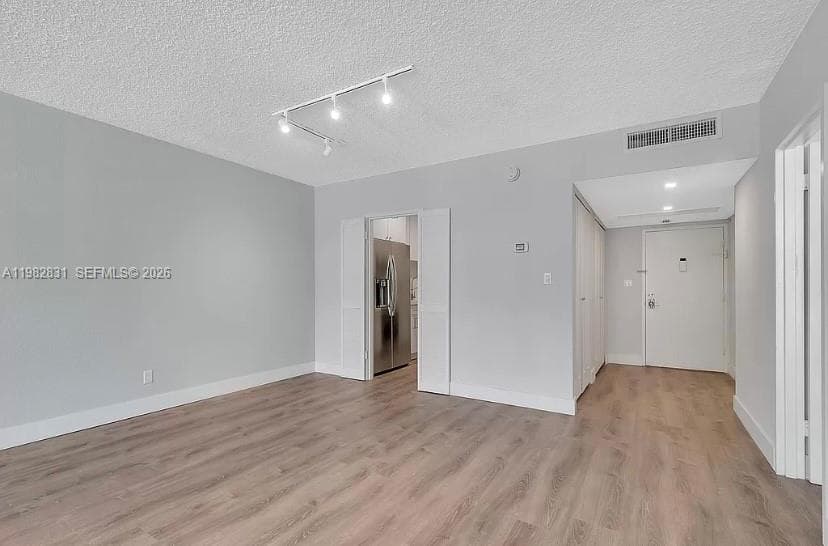 THE CARRIAGE HOUSE · #411 in Miami Beach - Photo 7