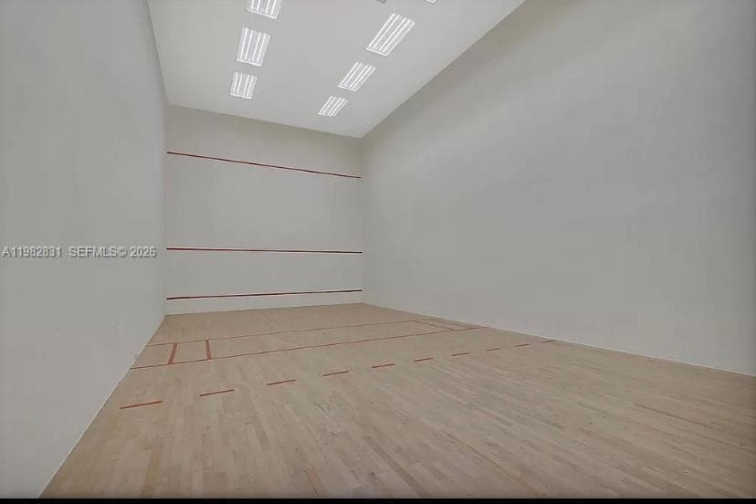 THE CARRIAGE HOUSE · #411 in Miami Beach - Photo 25