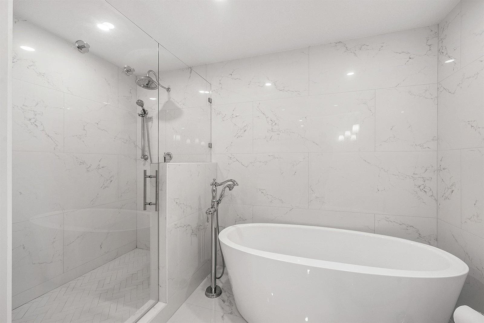 primary suite bathroom