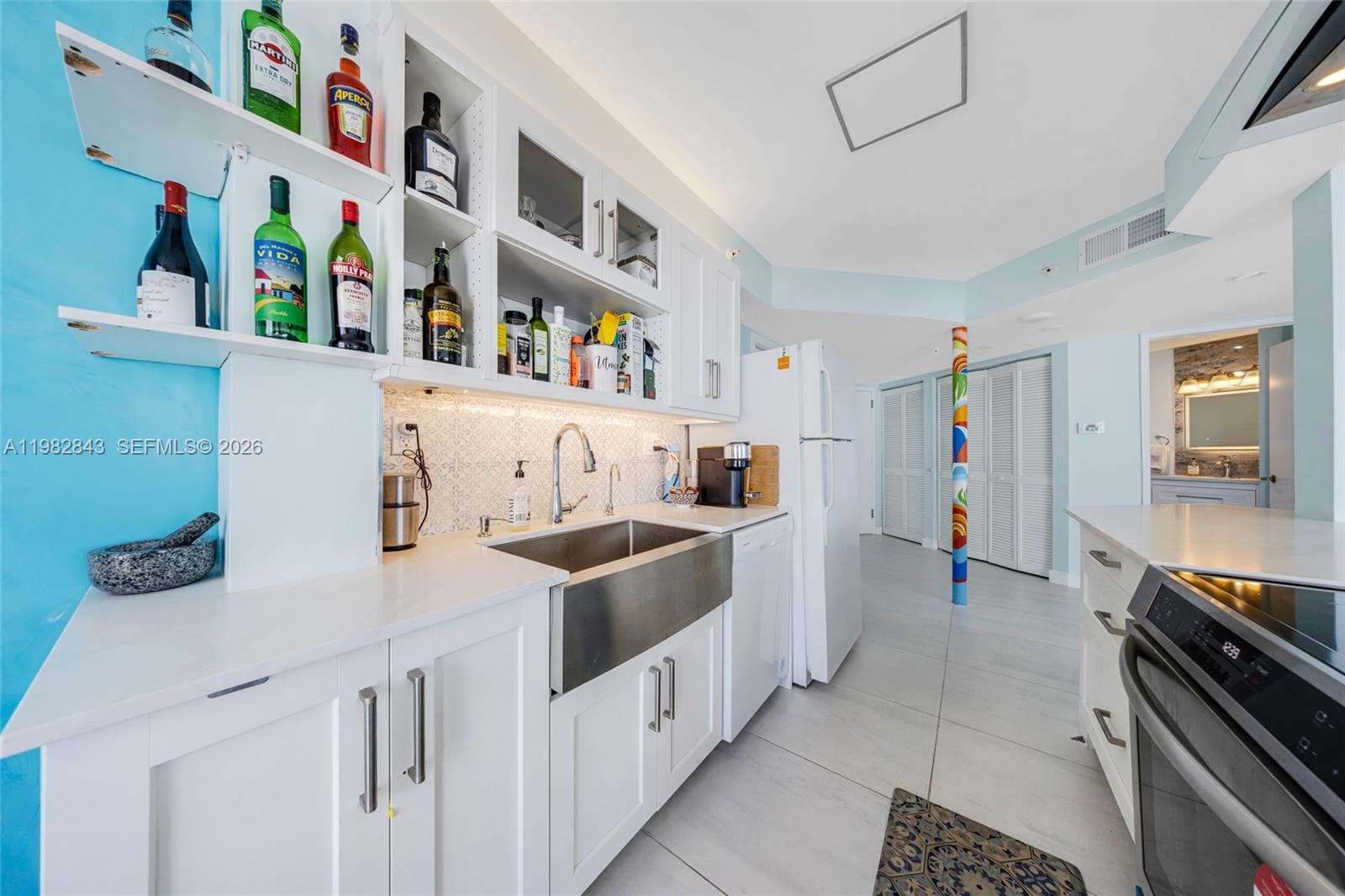 WEST BAY PLAZA CONDO · #801 in Miami Beach - Photo 10