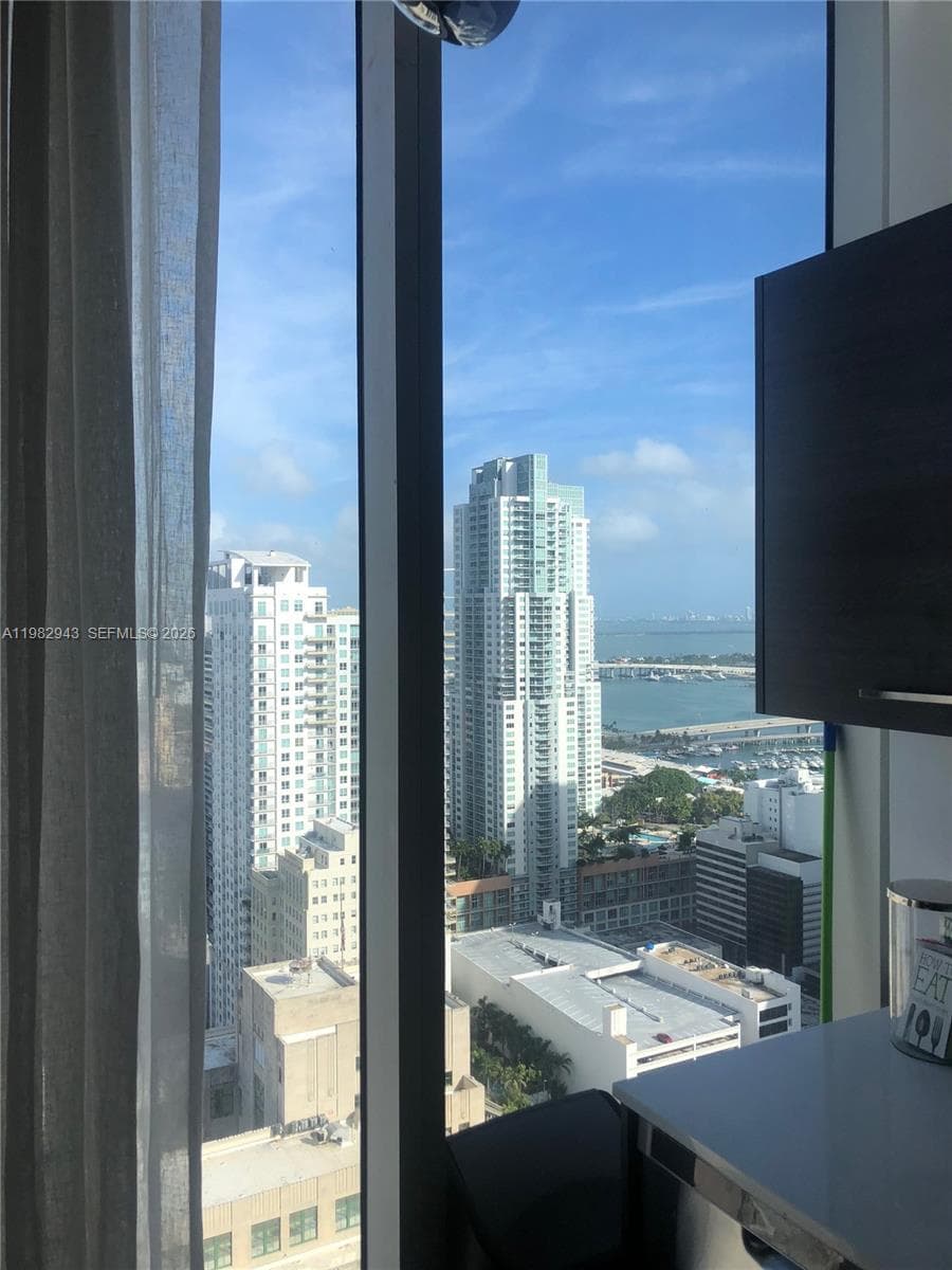 Centro · #PH 10 in Miami - Photo 12