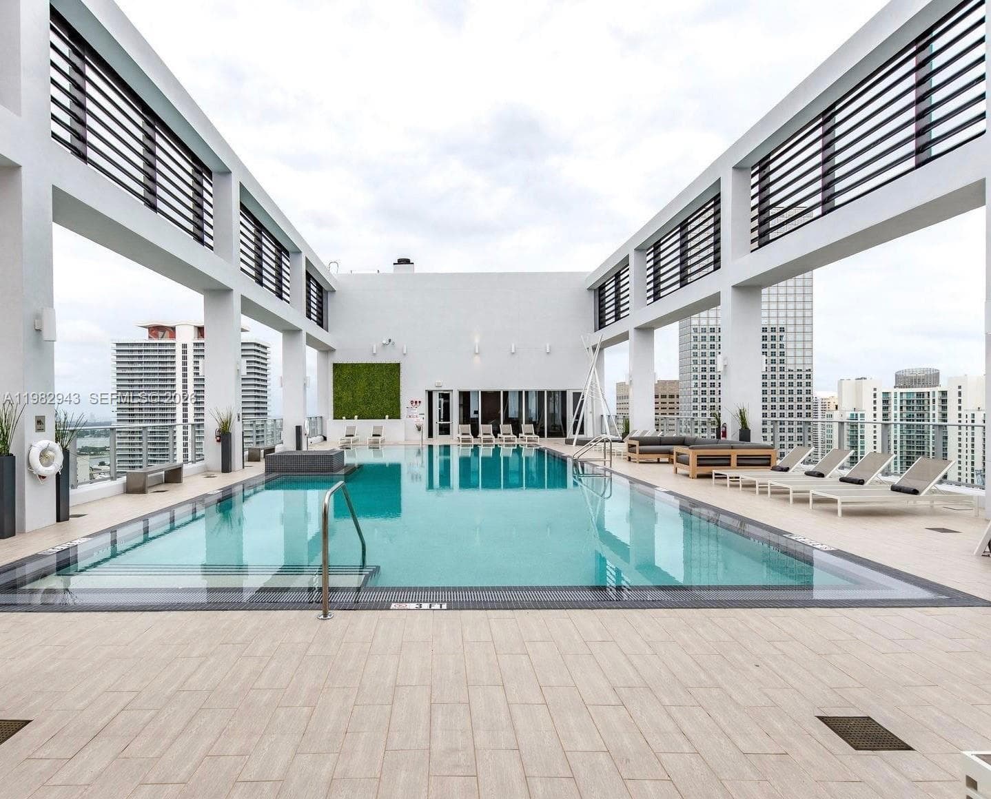 Centro · #PH 10 in Miami - Photo 59