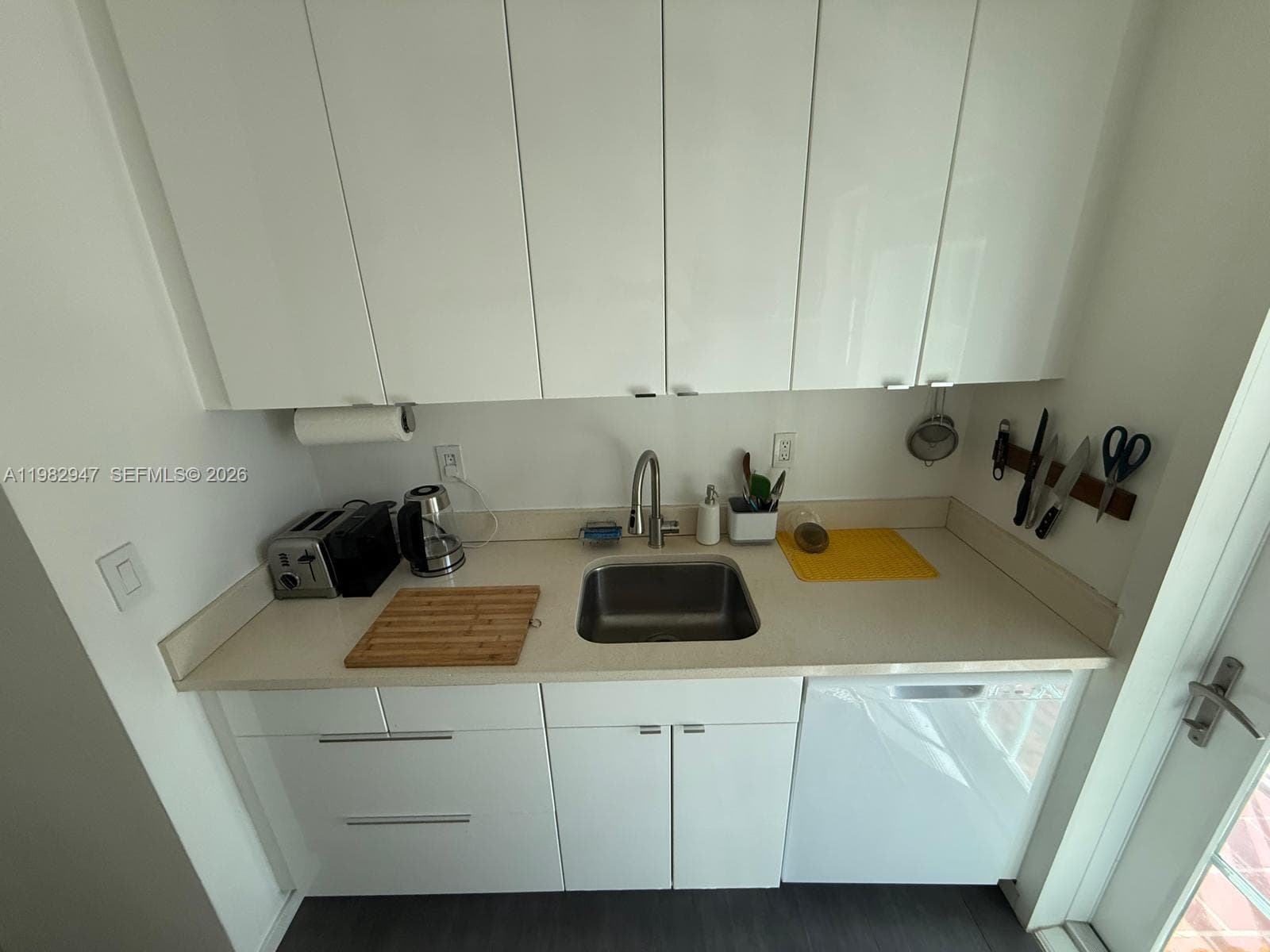 MERIDIAN COURT CONDO · #201 in Miami Beach - Photo 18