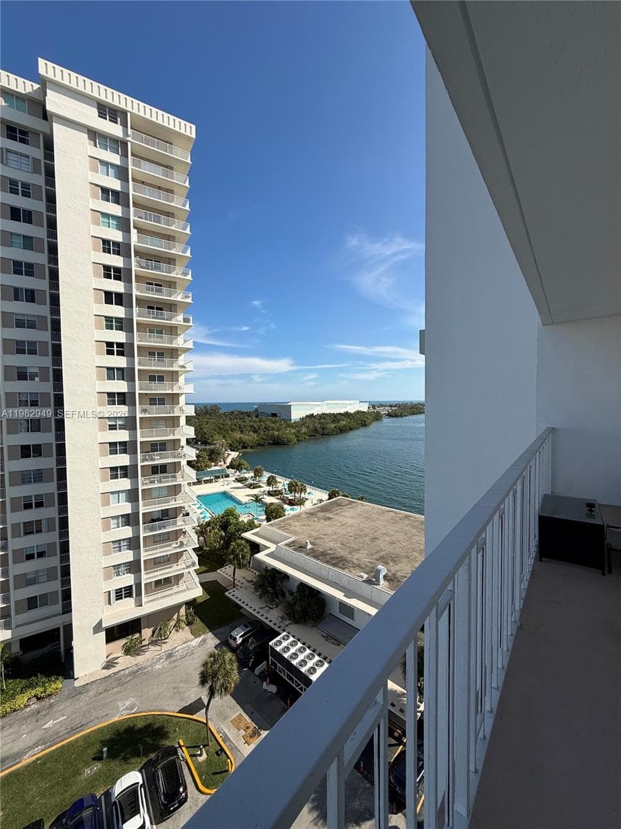 ARLEN HOUSE WEST CONDO · #1031 in Sunny Isles Beach - Photo 11