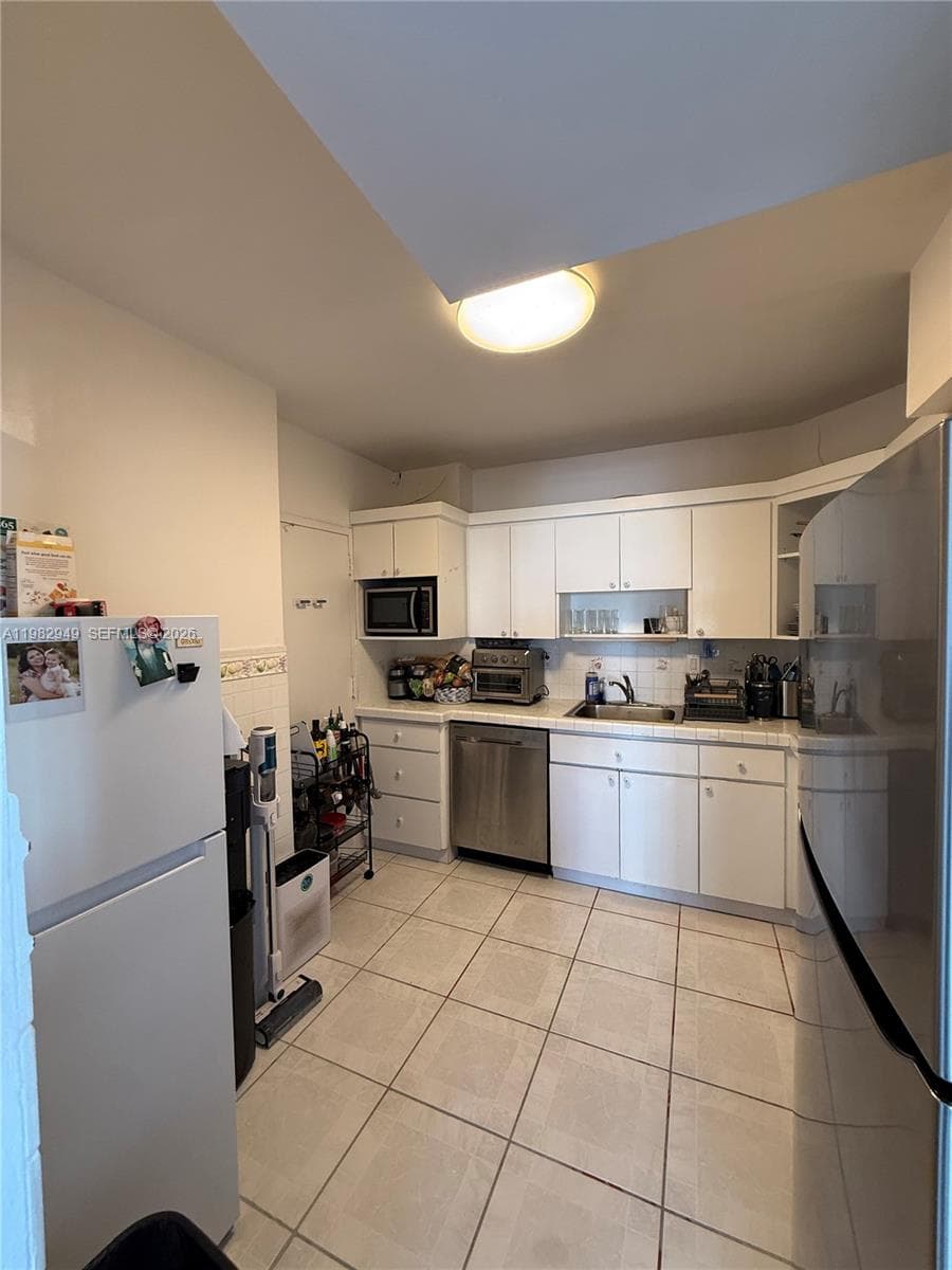 ARLEN HOUSE WEST CONDO · #1031 in Sunny Isles Beach - Photo 19