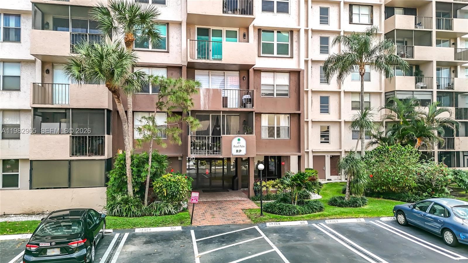 Island Club II · #RP615 in Pompano Beach - Photo 17