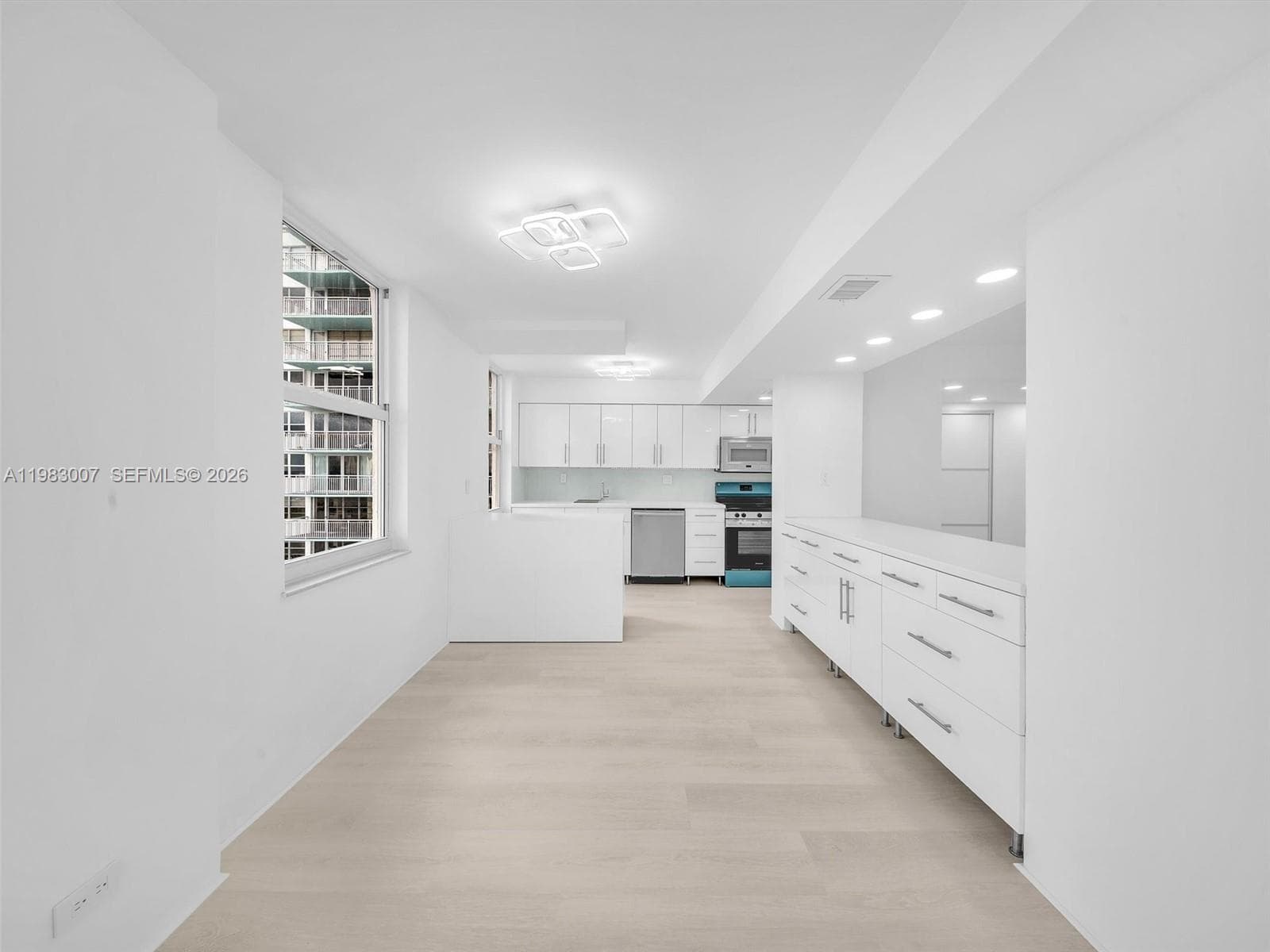 winston towers 500 · #1818 in Sunny Isles Beach - Photo 5