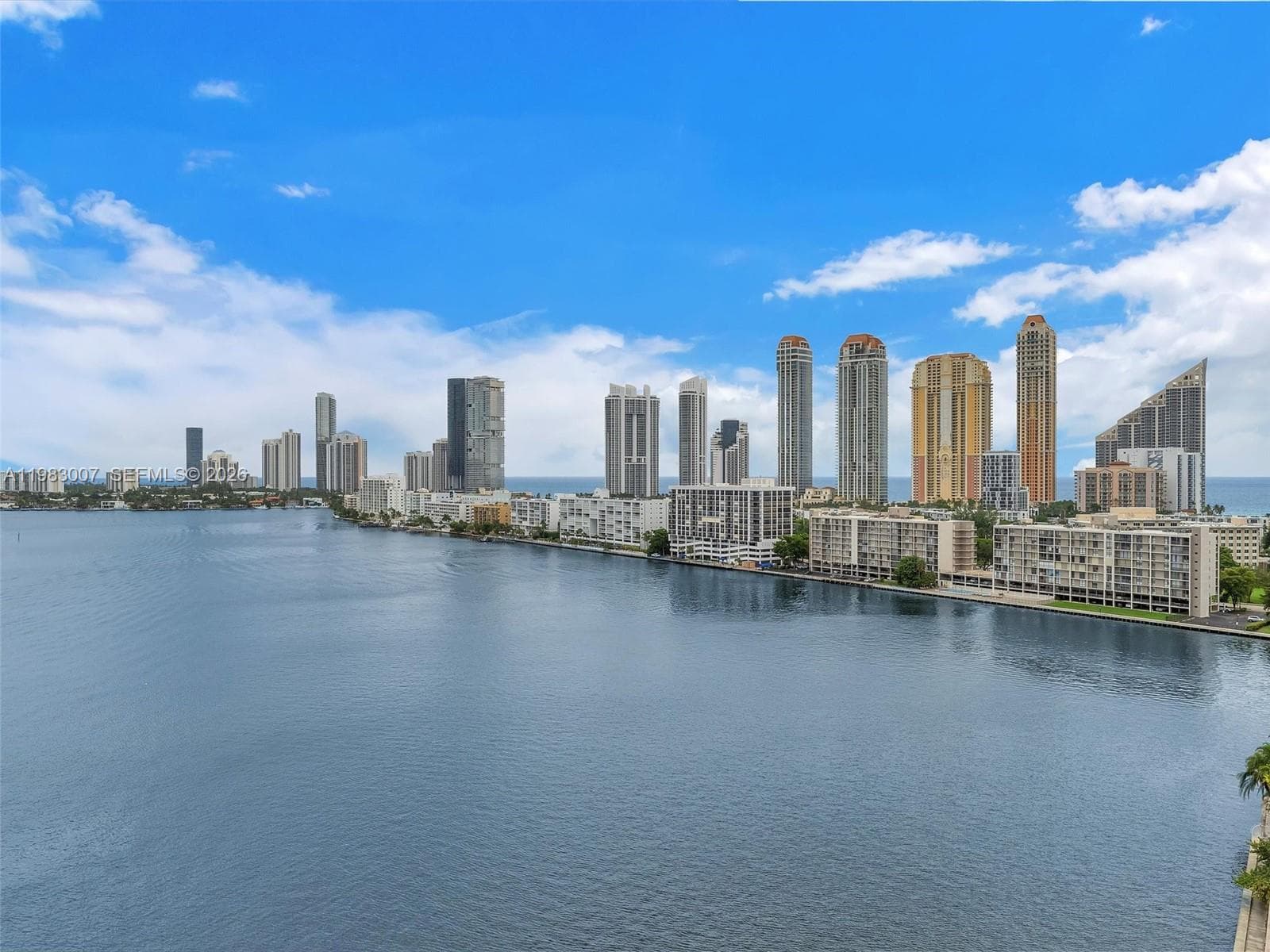 winston towers 500 · #1818 in Sunny Isles Beach - Photo 9