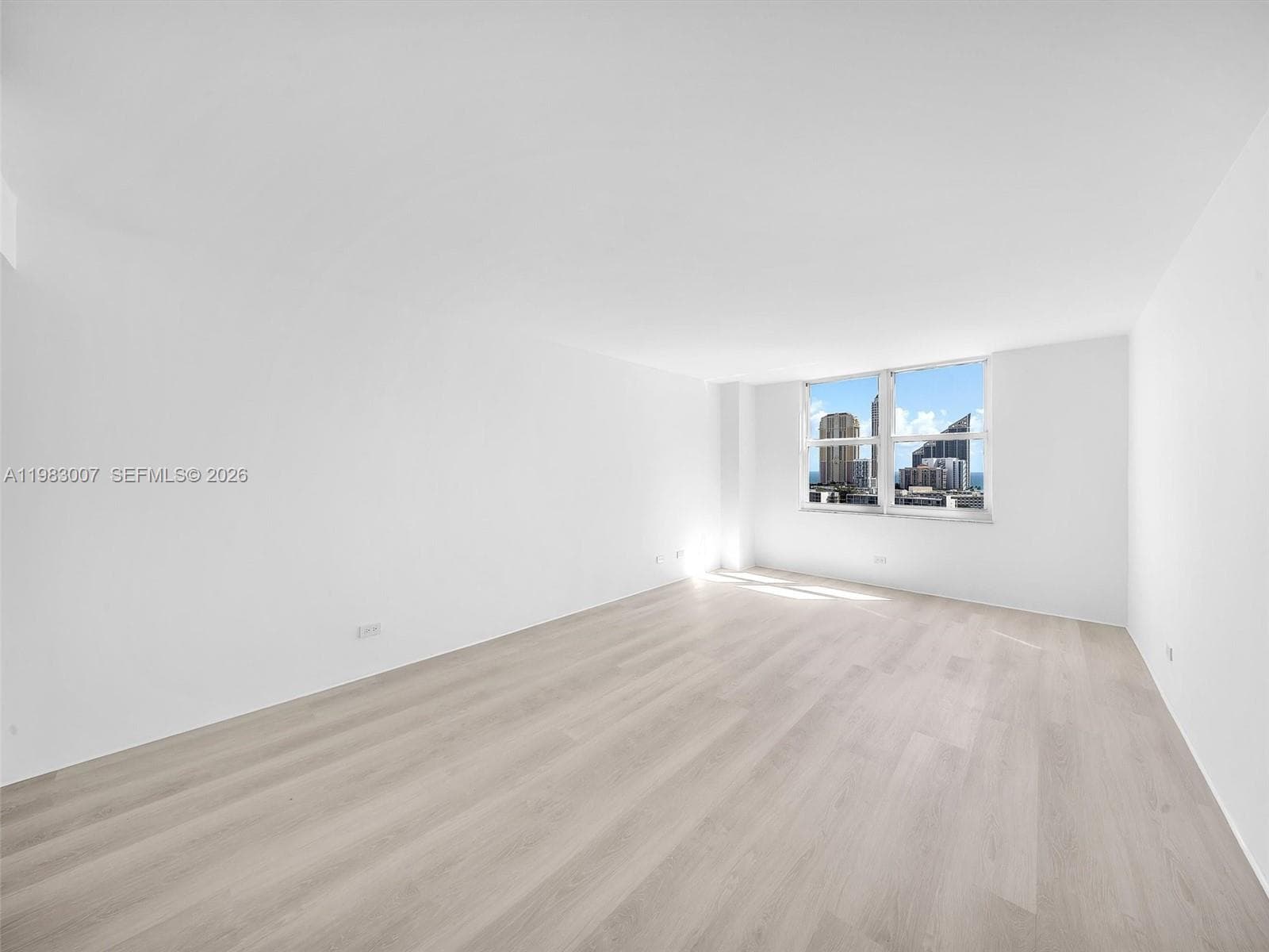 winston towers 500 · #1818 in Sunny Isles Beach - Photo 18