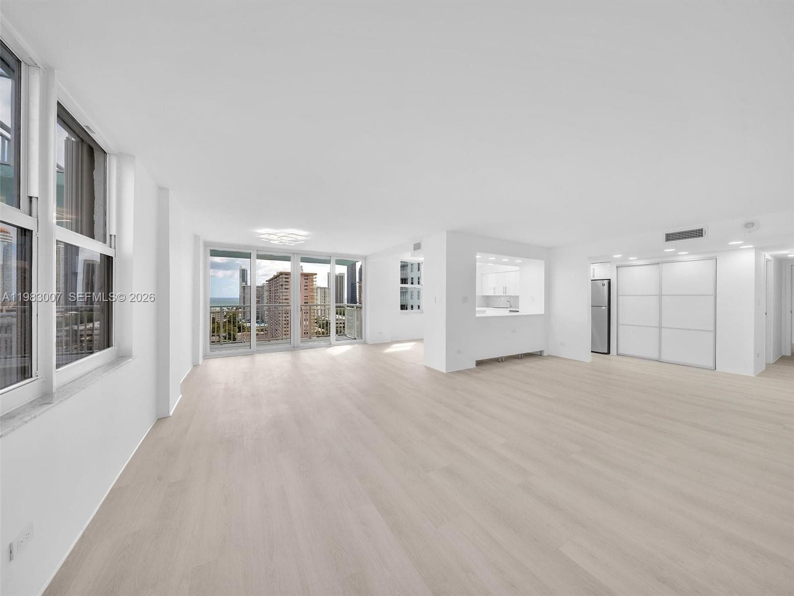 winston towers 500 · #1818 in Sunny Isles Beach - Photo 8