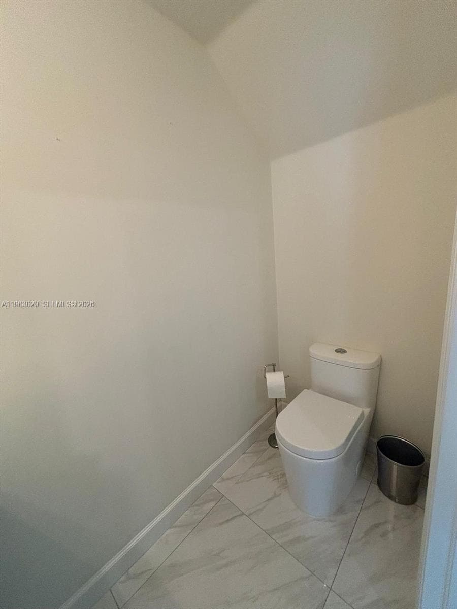 3337 W 105th Ter photo 24