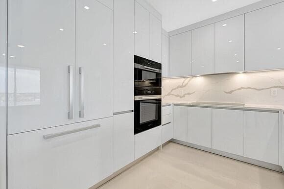 Nautilus 2105 Kitchen 3