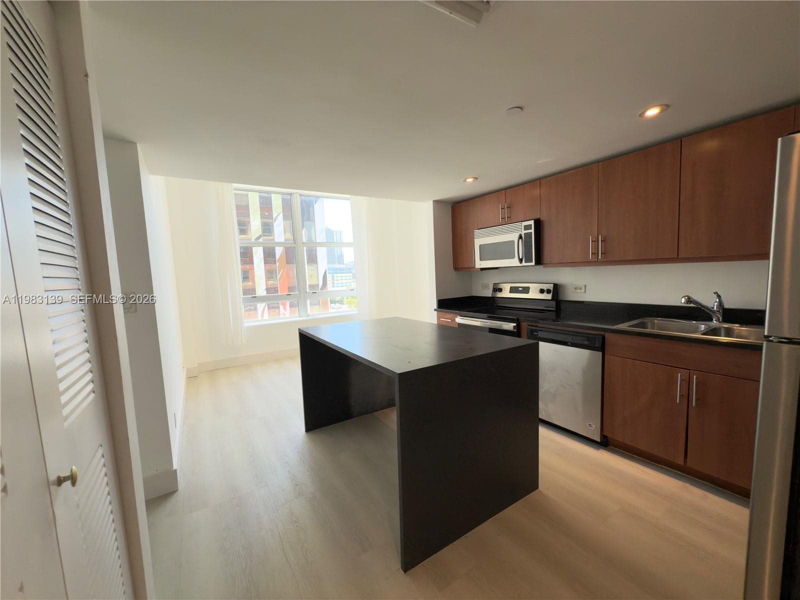 FLAGLER FIRST CONDO · #805 in Miami - Photo 3