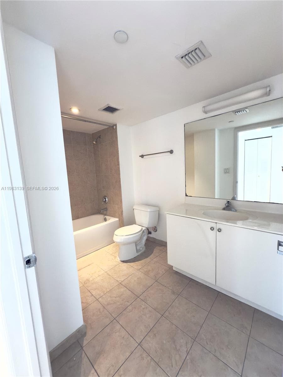 FLAGLER FIRST CONDO · #805 in Miami - Photo 14