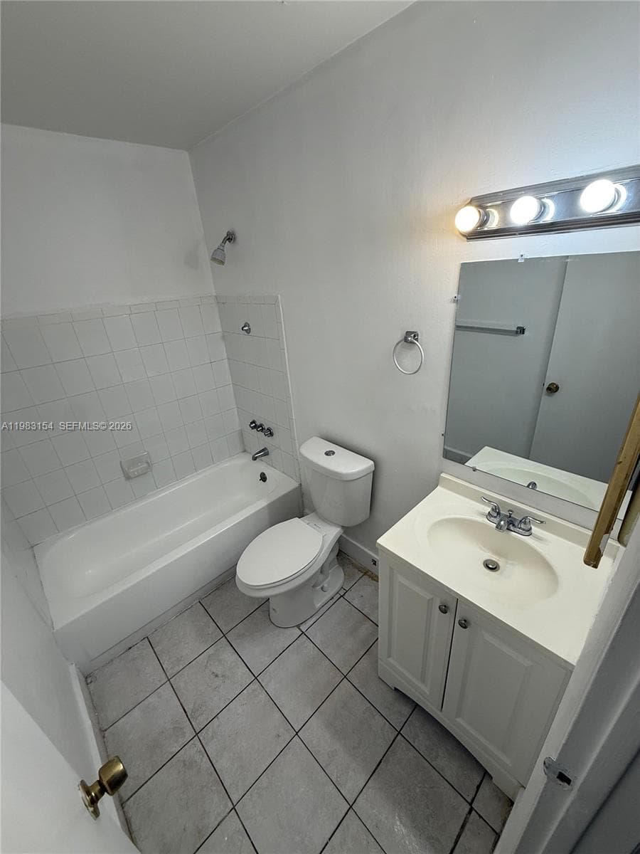 NEW WORLD CONDO APTS III · #A-218 in Miami Gardens - Photo 7