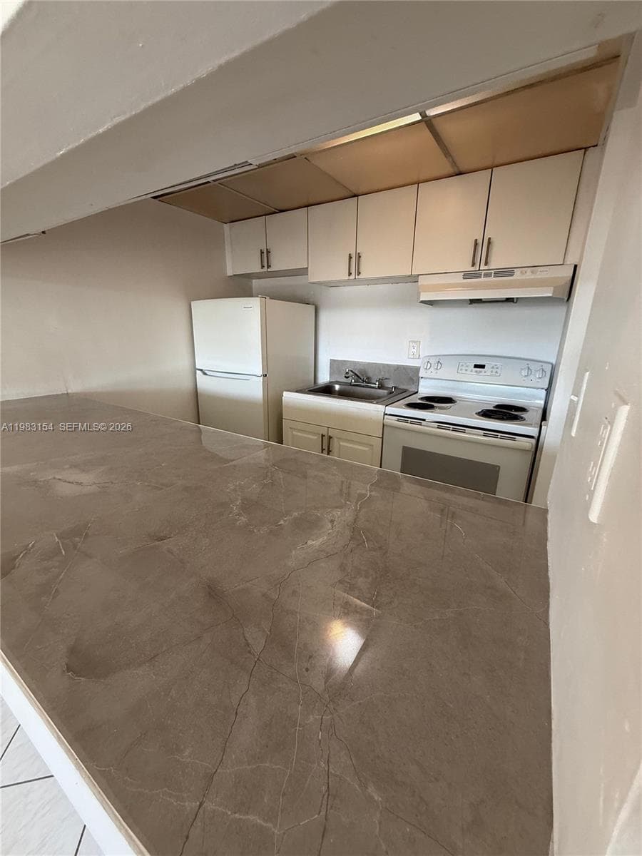 NEW WORLD CONDO APTS III · #A-218 in Miami Gardens - Photo 3