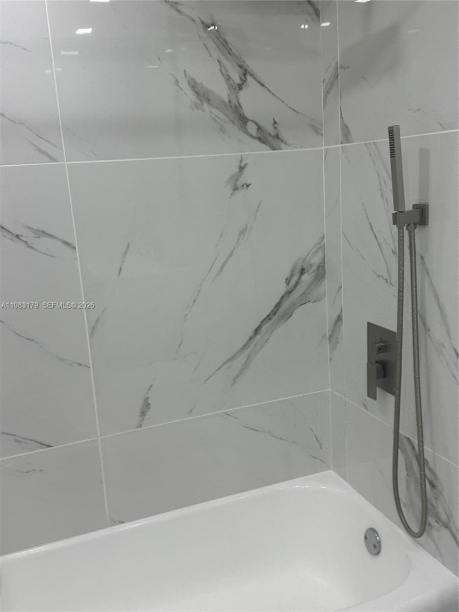 THE PLAZA OF BAL HARBOUR · #606 in Bal Harbour - Photo 9