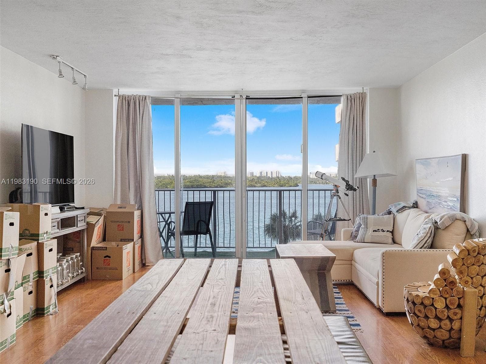 ISLAND POINTE CONDO · #4V in Bay Harbor Islands - Photo 6