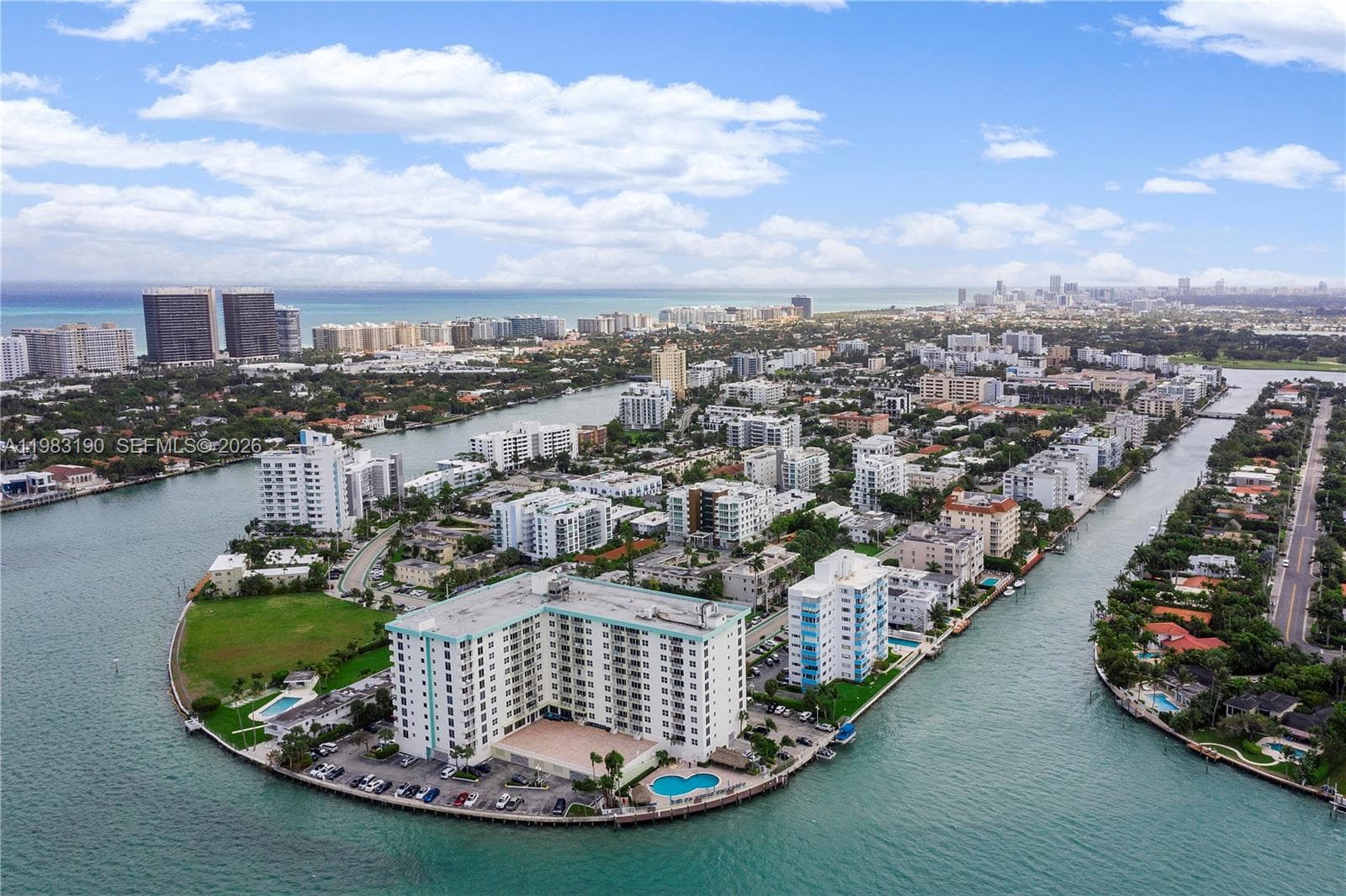 ISLAND POINTE CONDO · #4V in Bay Harbor Islands - Photo 31