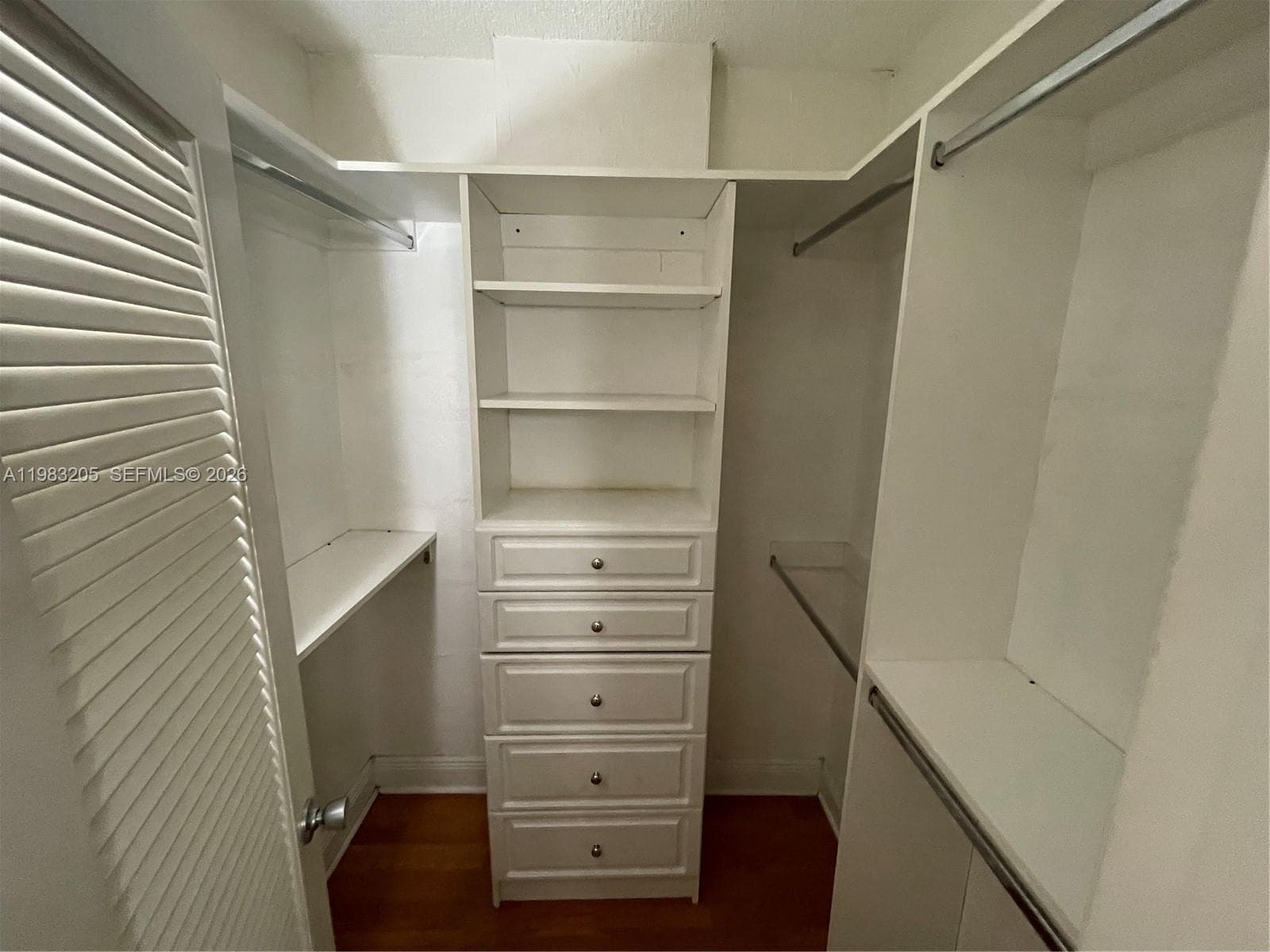 OCEANVIEW · #122 in Sunny Isles Beach - Photo 9