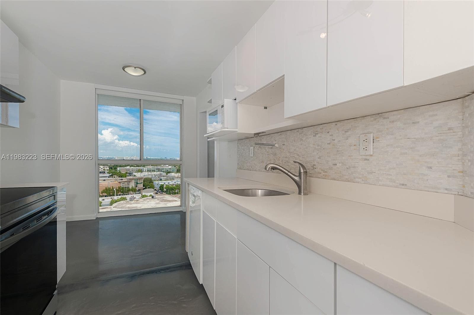 WEST BAY PLAZA CONDO · #PH-07 in Miami Beach - Photo 7