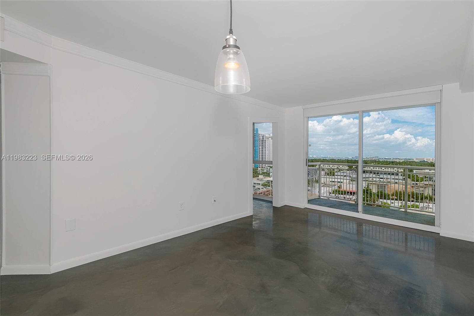 WEST BAY PLAZA CONDO · #PH-07 in Miami Beach - Photo 3