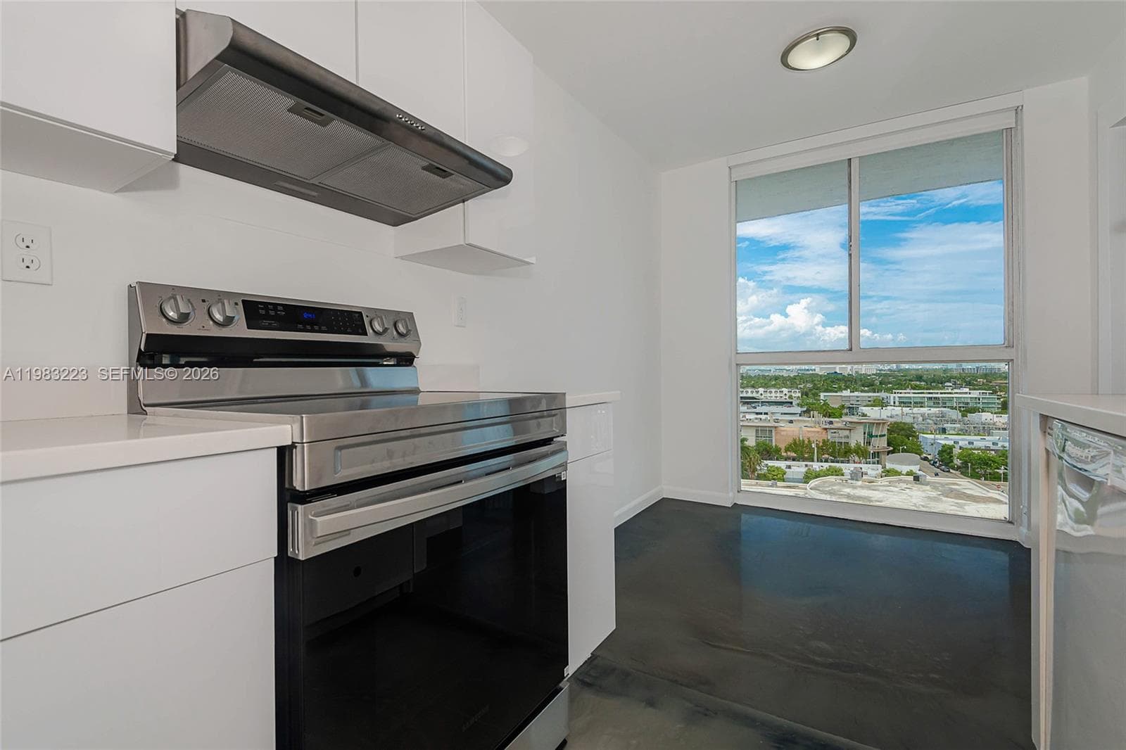 WEST BAY PLAZA CONDO · #PH-07 in Miami Beach - Photo 8